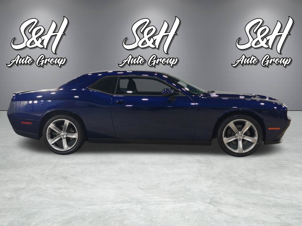 Used 2015 Dodge Challenger SXT w/ Super Sport Group (SS/T) RWD image 17