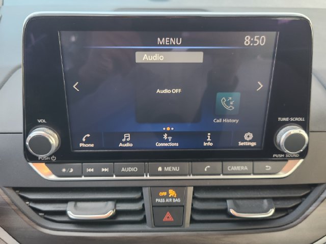 Used 2025 Nissan Altima 2.5 SV FWD image 16