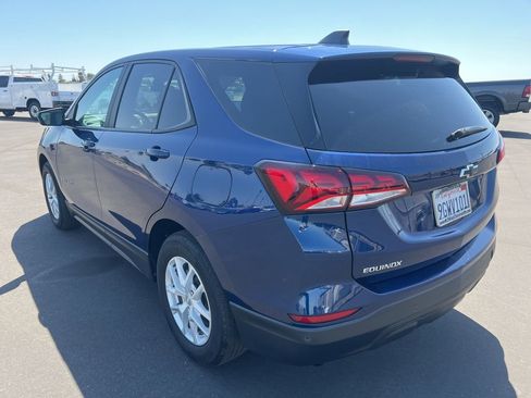 Used 2023 Chevrolet Equinox LS w/ LS Convenience Package FWD image 7