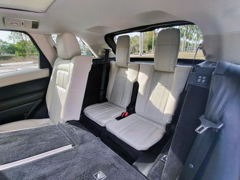 Used 2018 Land Rover Range Rover Sport Supercharged AWD/4WD image 12