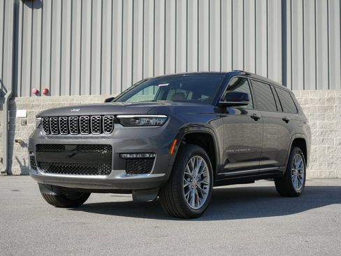 New 2025 Jeep Grand Cherokee L Summit w/ Advanced Protech Group IV AWD/4WD image 8