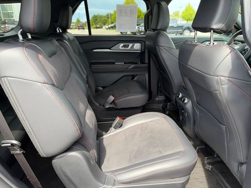 Used 2025 Ford Explorer ST w/ Sun And Sound Package AWD/4WD image 39