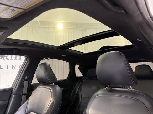 Used 2019 INFINITI QX50 Essential w/ Sensory Package image 10