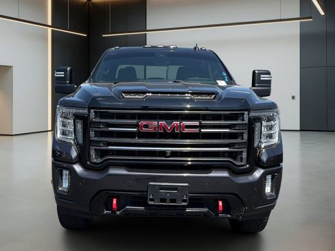Used 2020 GMC Sierra 2500 AT4 w/ AT4 Premium Package AWD/4WD image 9