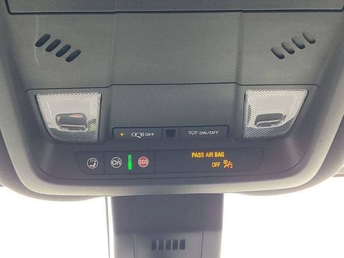 Used 2022 Chevrolet Equinox RS FWD image 21