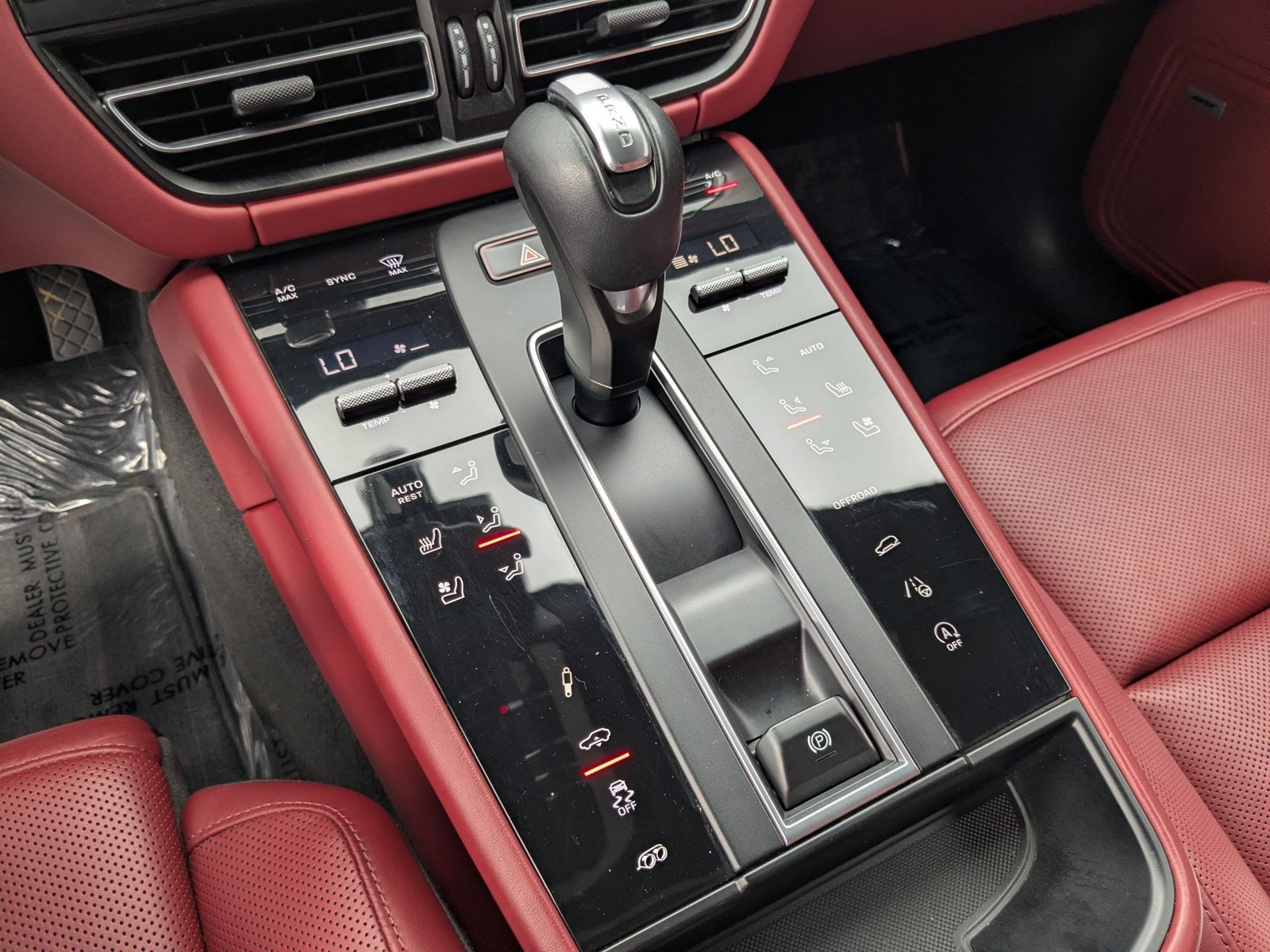 Used 2022 Porsche Macan GTS AWD/4WD image 12