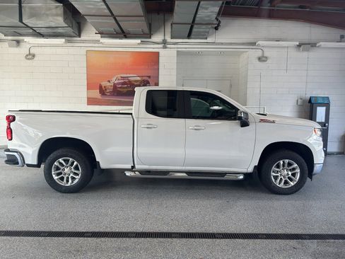 New 2025 Chevrolet Silverado 1500 LT w/ Z71 Off-Road Package image 2