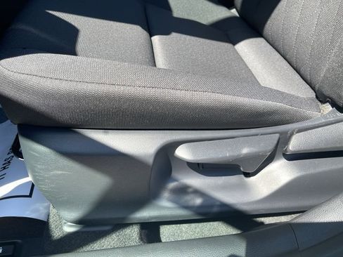 Used 2025 Toyota Corolla LE FWD image 13