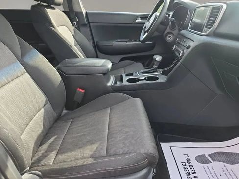 Used 2020 Kia Sportage LX AWD/4WD image 12