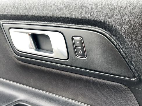 Used 2023 Ford Mustang Coupe image 14