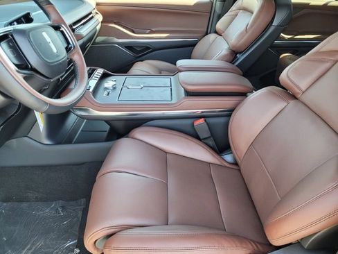 New 2026 Lincoln Navigator L Reserve image 15
