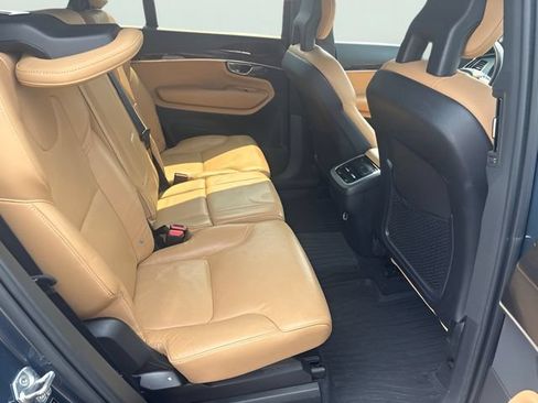 Used 2018 Volvo XC90 T6 Momentum w/ Convenience Package AWD/4WD image 24
