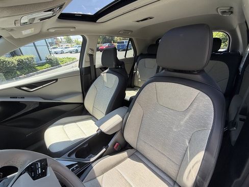 Used 2023 Kia Niro Wave FWD image 8