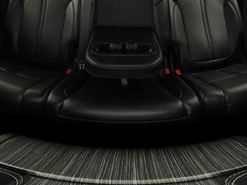 Used 2024 Jeep Wagoneer L Series II w/ Flexible Seating Group AWD/4WD image 13