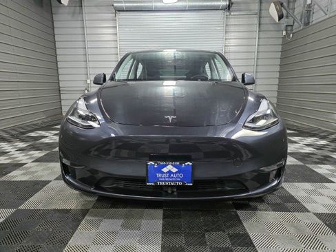 Used 2024 Tesla Model Y Long Range image 4