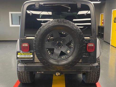 Used 2004 Jeep Wrangler 4WD image 5