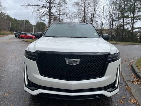 Used 2022 Cadillac Escalade Sport w/ Touring Package image 3