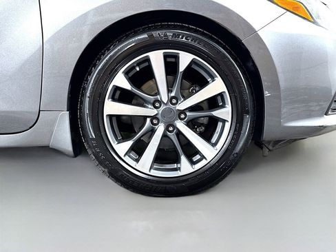 Used 2017 Nissan Altima 2.5 SR image 37