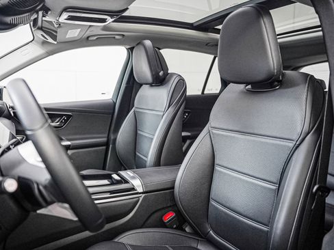 Certified 2023 Mercedes-Benz GLC 300 4MATIC image 12