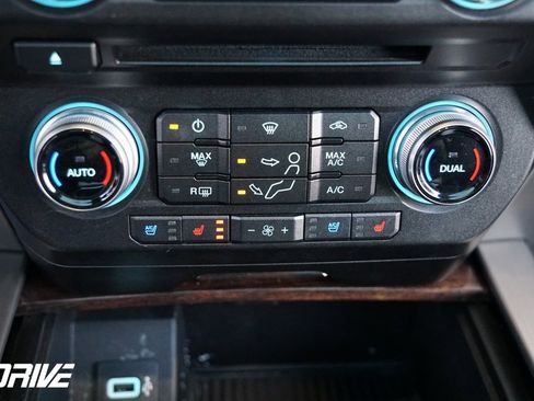 Used 2017 Ford F350 Platinum w/ Platinum Ultimate Package image 30