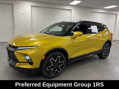 Used 2023 Chevrolet Blazer RS w/ Driver Confidence II Package AWD/4WD image 3