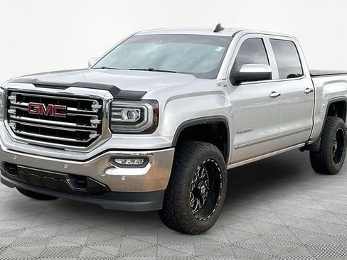 Used 2018 GMC Sierra 1500 SLT AWD/4WD image 3