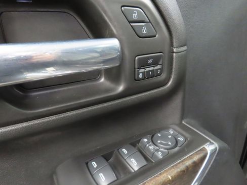 Used 2021 GMC Sierra 2500 Denali w/ Denali Ultimate Package image 62