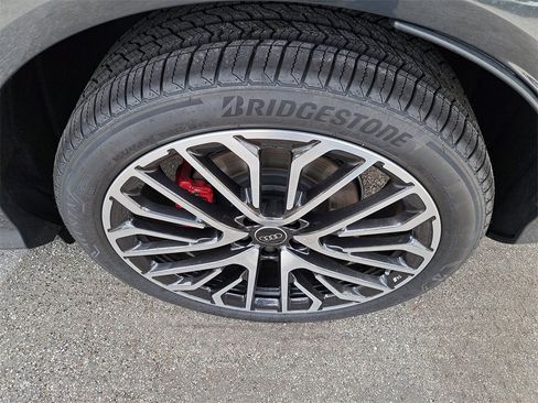 New 2025 Audi SQ5 Premium Plus image 29