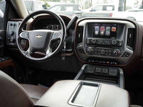 Used 2014 Chevrolet Silverado 1500 High Country w/ High Country Premium Package image 29