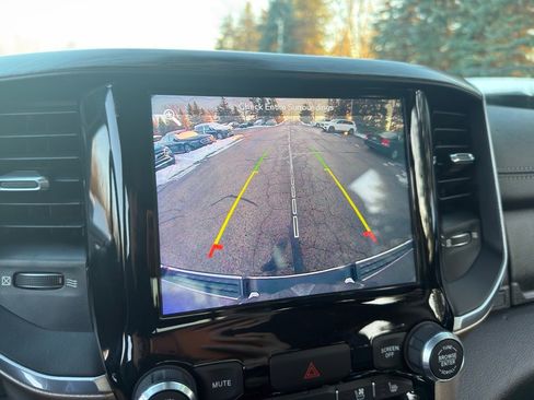 Used 2019 RAM 1500 Laramie image 27