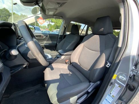 Used 2020 Toyota RAV4 LE w/ All Weather Liner Package AWD/4WD image 13