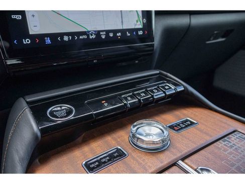 Used 2025 Lincoln Navigator Black Label AWD/4WD image 29