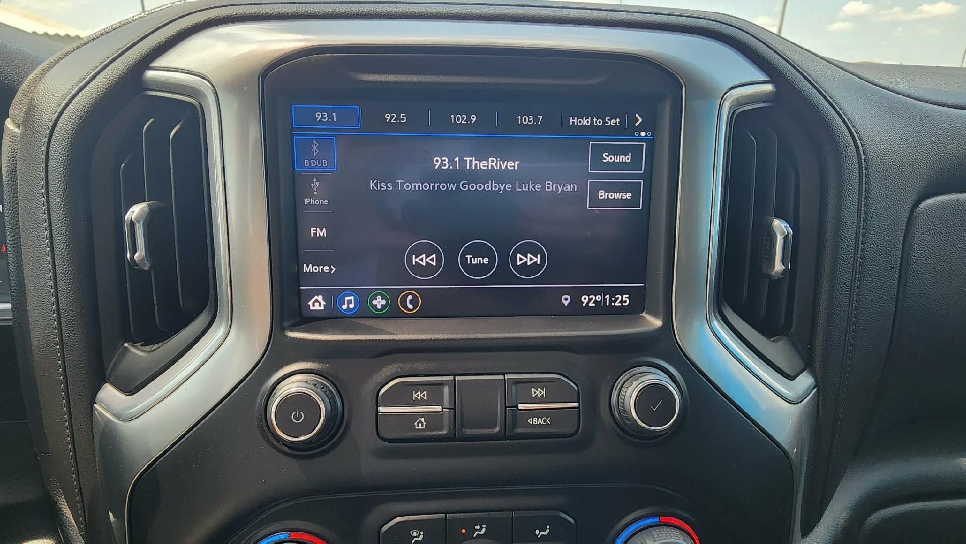 Used 2019 Chevrolet Silverado 1500 LT w/ All-Star Edition AWD/4WD image 14