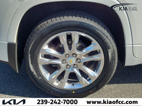 Used 2021 Chevrolet Traverse High Country w/ LPO, Floor Liner Package AWD/4WD image 10