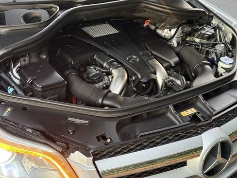 Used 2013 Mercedes-Benz GL 450 4MATIC image 9