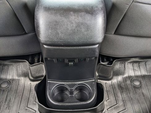 Used 2015 Jeep Wrangler Unlimited Sport w/ Quick Order Package 24S image 32