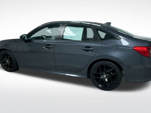 Used 2024 Honda Civic Sport image 8