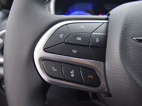 New 2026 Chrysler Pacifica Select image 25