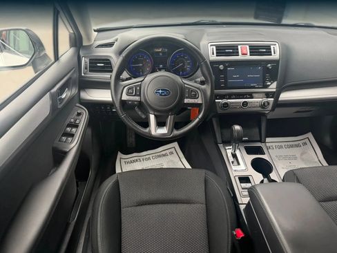 Used 2017 Subaru Outback 2.5i Premium AWD/4WD image 12