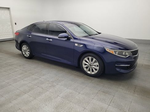 Used 2016 Kia Optima EX image 11