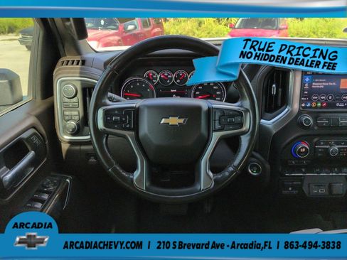 Used 2022 Chevrolet Silverado 2500 LT w/ Convenience Package AWD/4WD image 16