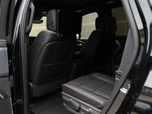 Used 2024 Cadillac Escalade V w/ LPO, ONYX Package AWD/4WD image 23