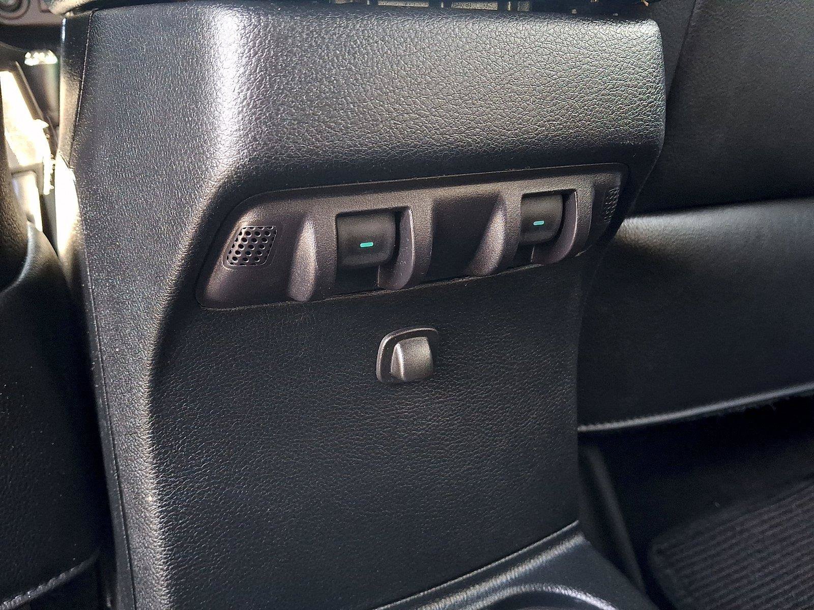 Used 2017 Jeep Wrangler Unlimited Sahara AWD/4WD image 11