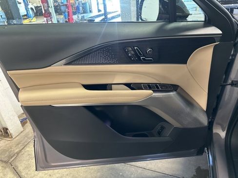 New 2024 Cadillac Lyriq Sport w/ Nappa Leather Package image 9