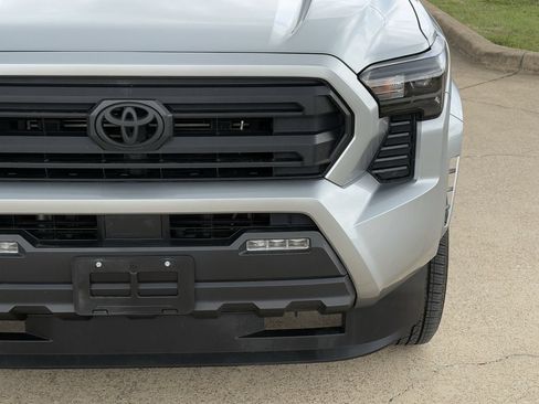 Used 2024 Toyota Tacoma SR5 RWD image 10