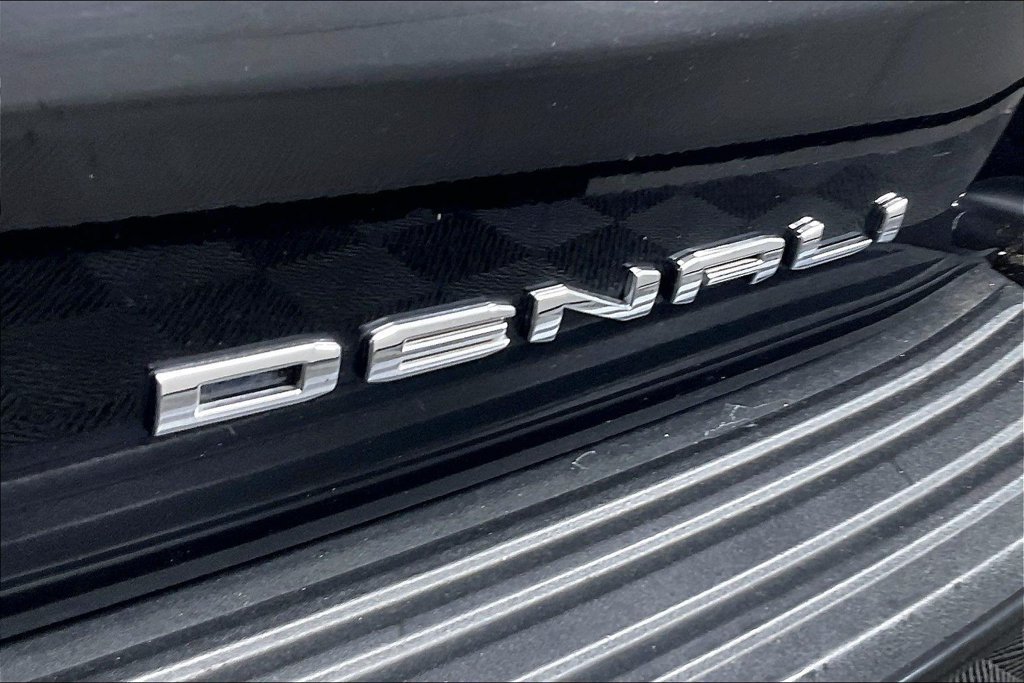 Certified 2022 GMC Yukon XL Denali w/ Denali Reserve Package AWD/4WD image 20