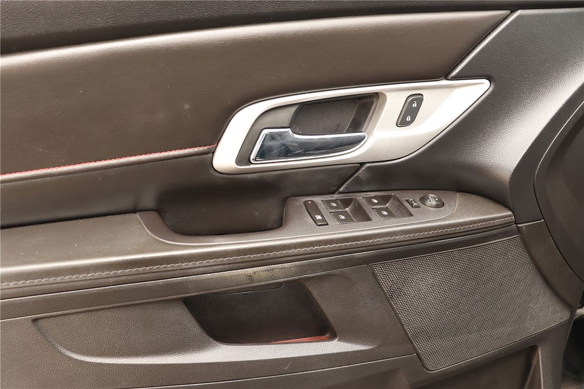 Used 2016 GMC Terrain SLE FWD image 24