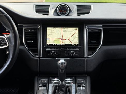 Used 2016 Porsche Macan S image 5