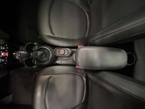 Used 2019 MINI Cooper 2-Door Hardtop FWD image 26