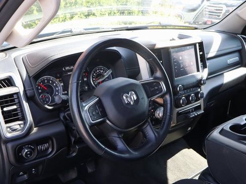 Used 2022 RAM 1500 Laramie AWD/4WD image 19